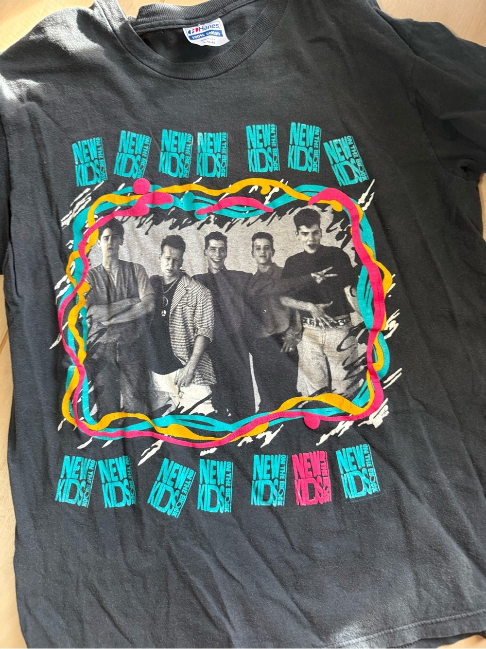 New Kids On The Block CONCERT  TOUR  Tee Original and Vintage Youth Large